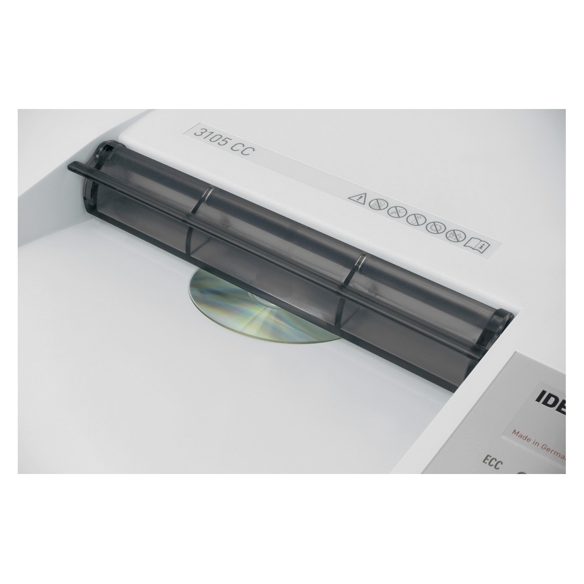 CD introduit dans la fente du destructeur IDEAL 3105 CC 4 x 40 mm avec huileur
