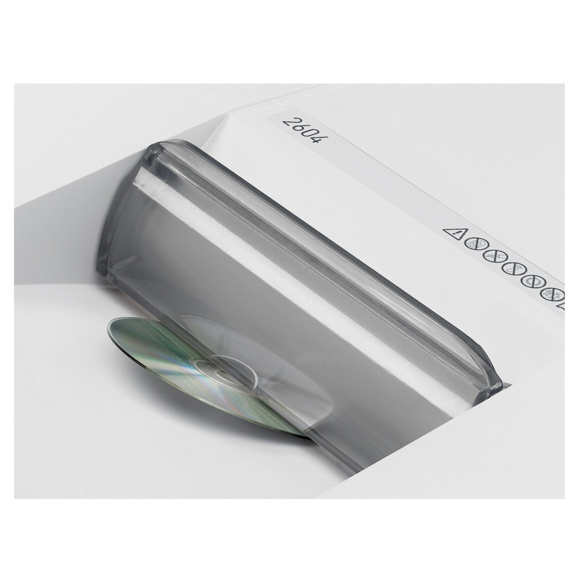 CD introduit dans la fente du destructeur IDEAL 2604 CC/O 4 x 40 mm avec huileur