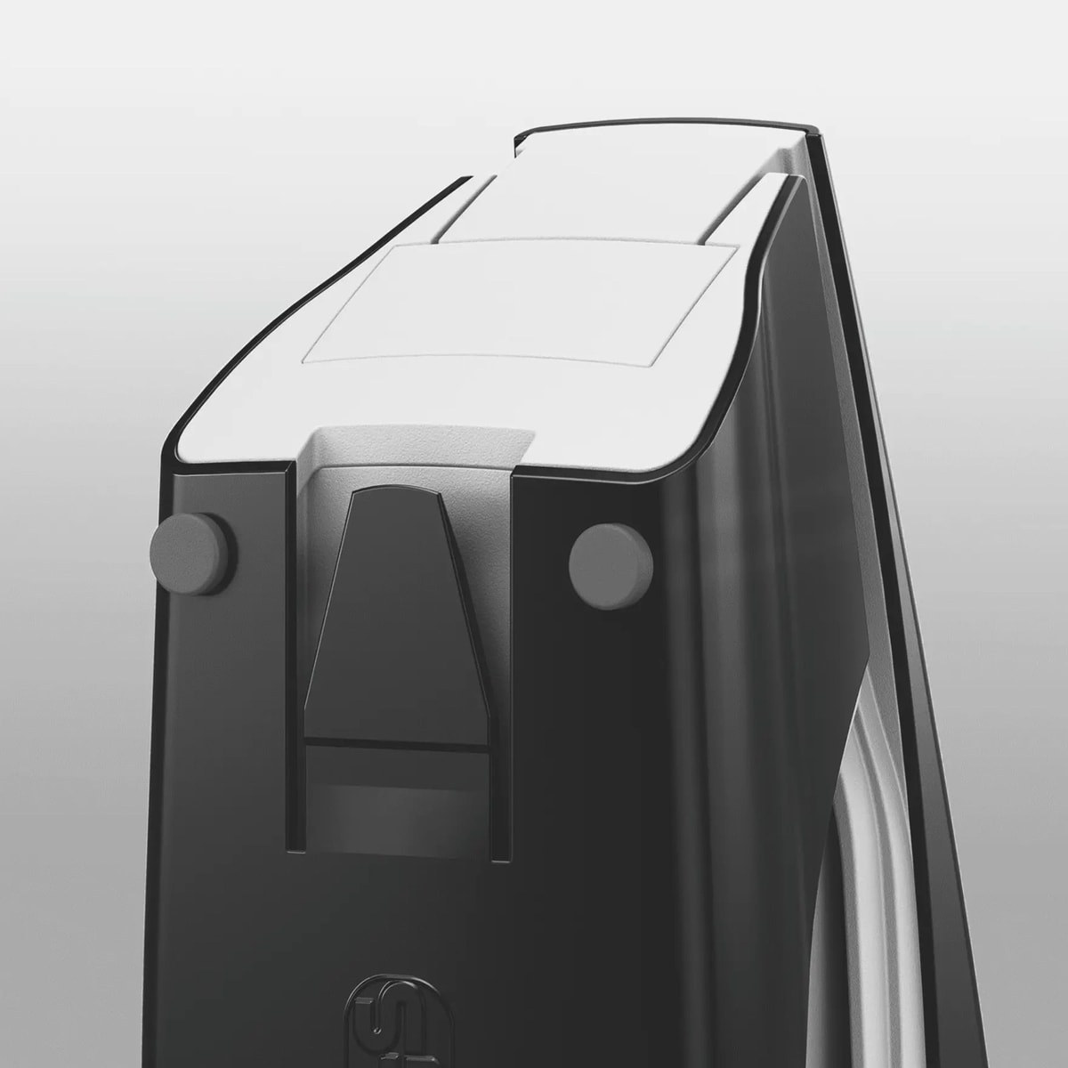 Ôte-agrafes intégré à l'arrière de l'agrafeuse de bureau LEITZ NeXXt 5504 noire.