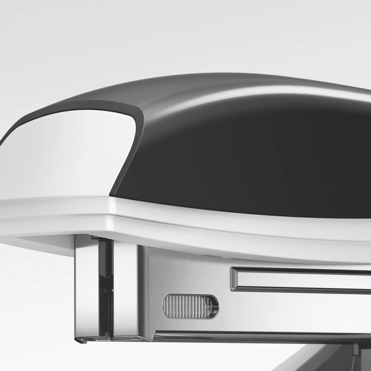 Grand chargeur en métal de l'agrafeuse de bureau LEITZ NeXXt 5504 noire.