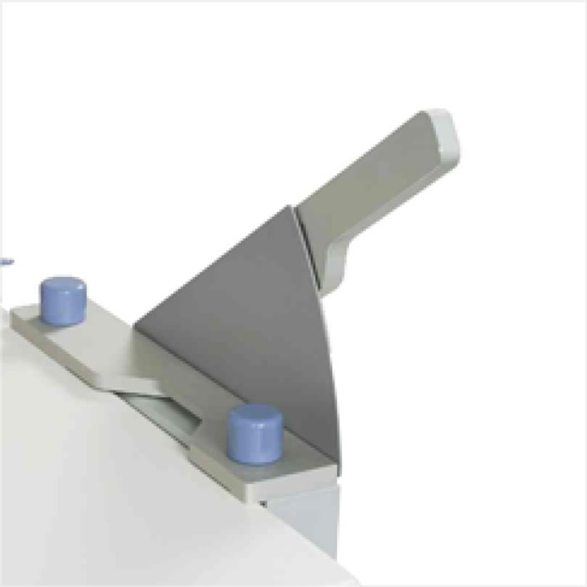 Cisaille des angles montée en bord de table.