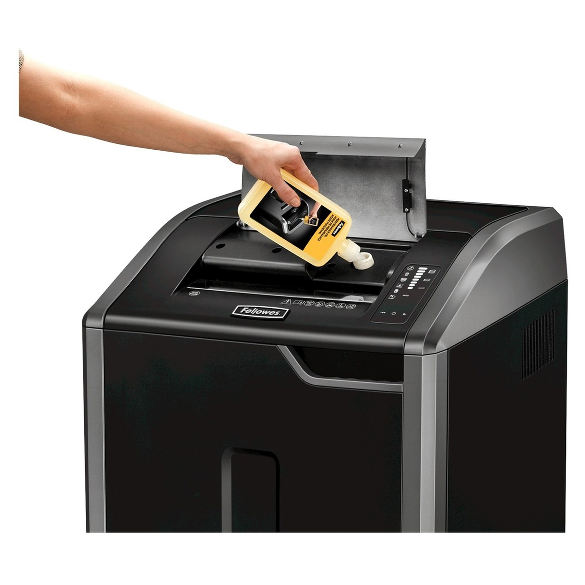 Remplissage du réservoir d'huile du destructeur FELLOWES Powershred 425Ci